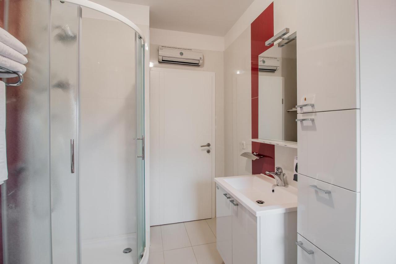 Apartment Matija Задар Екстер'єр фото